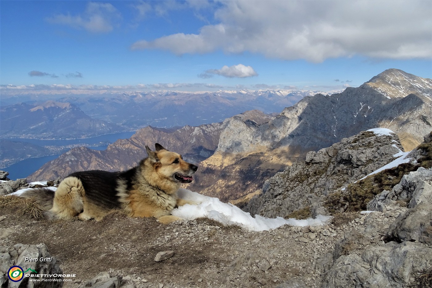 46 Alla Selletta di Val Scarettone...bel panorama ed ora bisogna salire il ripido strappo finale attrezzato.JPG